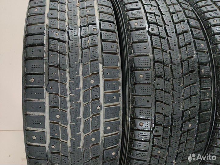 Dunlop SP Winter Ice 01 205/60 R16 92T