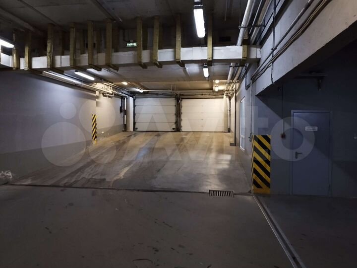 Машиноместо, 14 м²