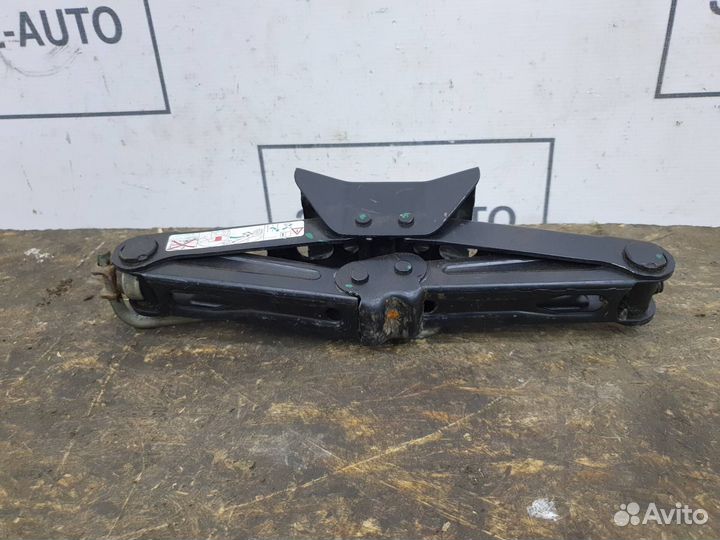 Домкрат Mercedes W221 S