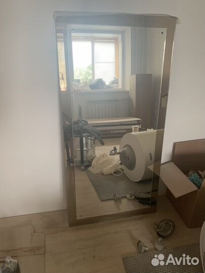 Зеркало настенное в прихожую бу