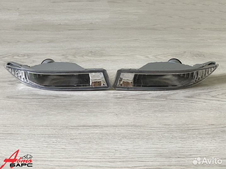 Противотуманная фара Toyota Corolla 120 2000-2007