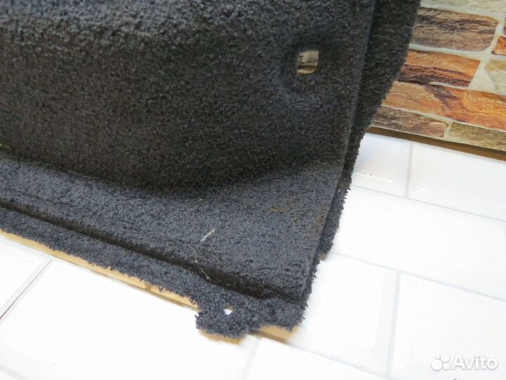 Обшивка багажника правая Range Rover 3 Vogue