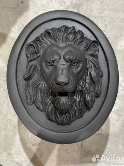 Круглый маскарон Морда льва