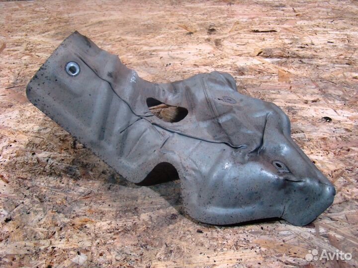 Mazda 3 BL Экран тепловой