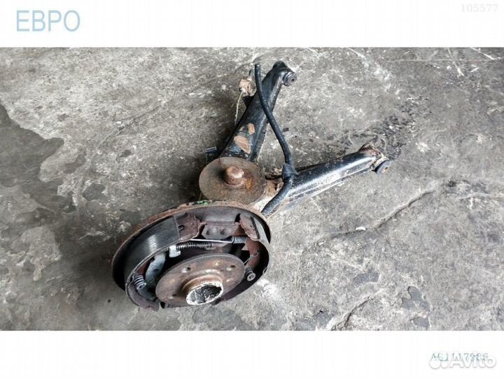 Цапфа / поворотный кулак передняя правая BMW E30 s1117986