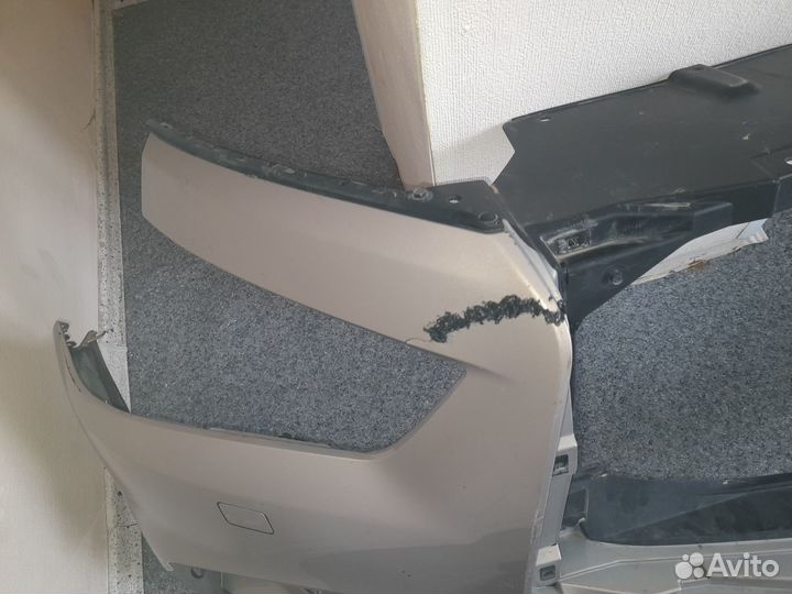 Передний бампер на Инфинити QX56 / QX80