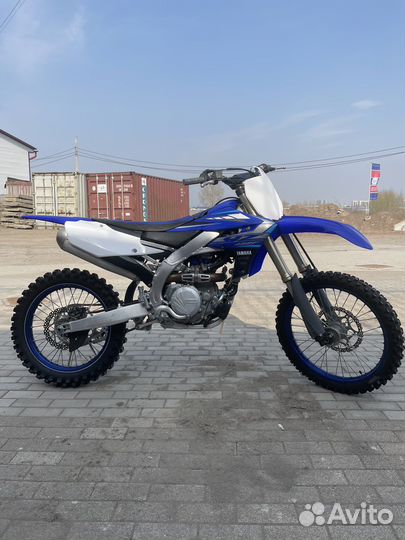 Продам кроссовый мотоцикл Yamaha YZ450F