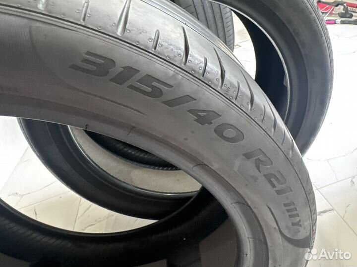 Pirelli P Zero 275/45 R21 и 315/40 R21