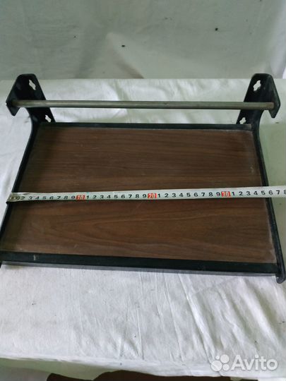 Полка железная и деревянная