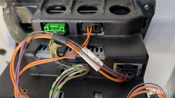 Магнитола Volvo XC90, 2003