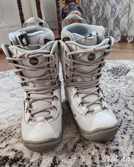 Комплект сноуборд с ботинками