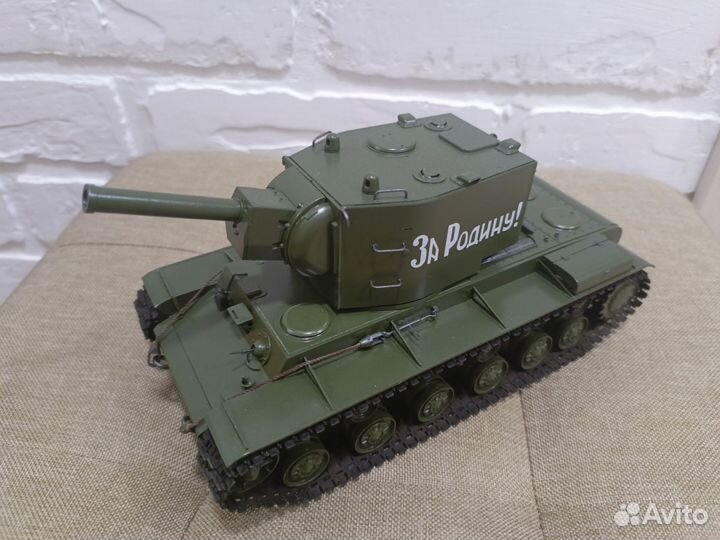 Модель танка kв-2 zvezda