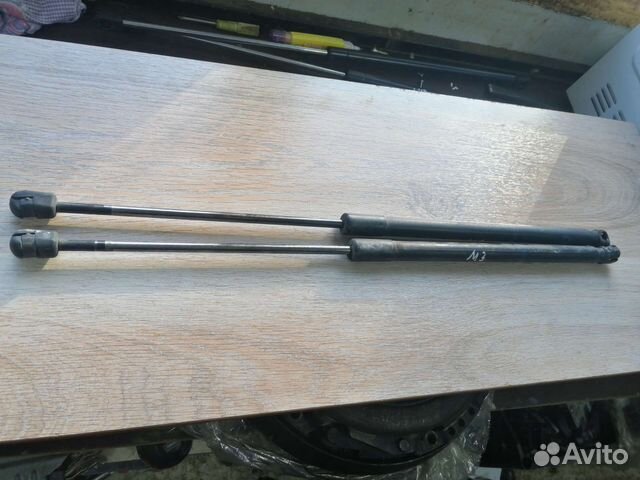 Газовые упоры багажника на mazda 3 хэтчбек