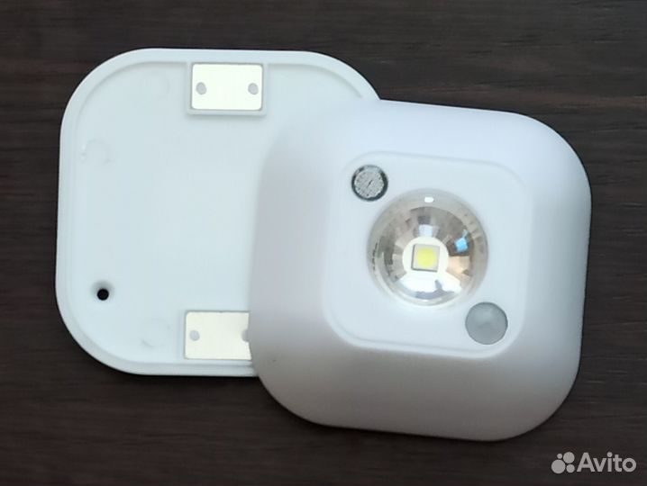 Светодиодная подсветка с датчиком движения