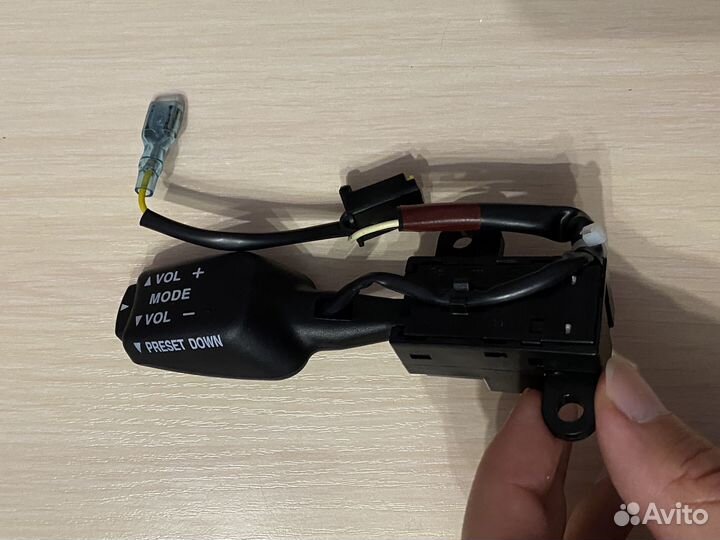 Подрулевой переключатель универсальный