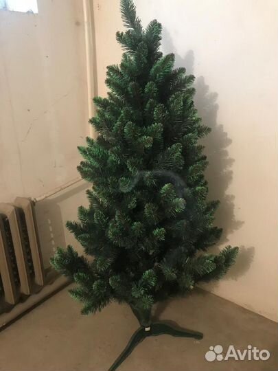 Исскустаенная елка