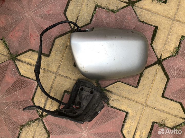 Зеркало правое