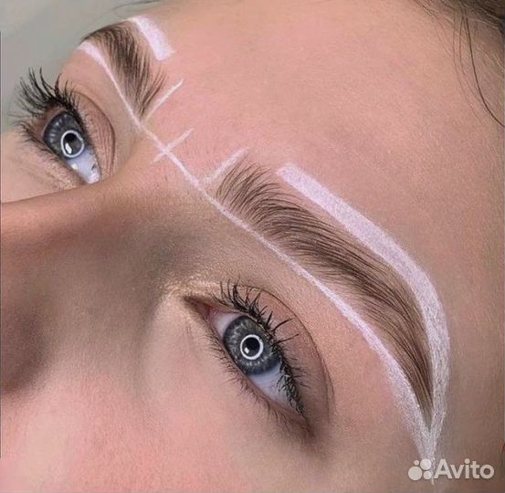 Мастер бровист