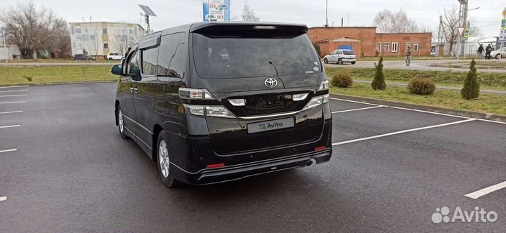 Toyota Vellfire, 2009