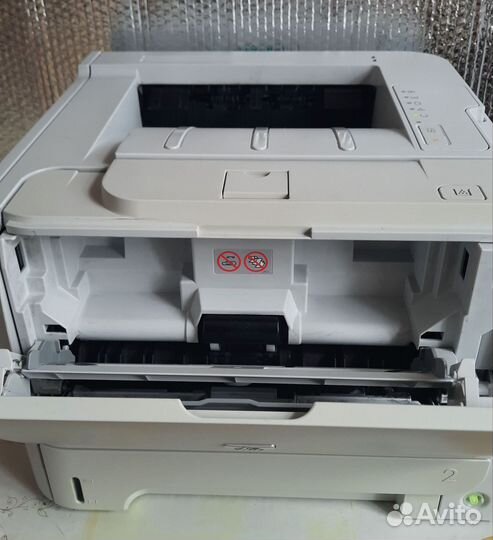 Принтер HP laserjet p2035