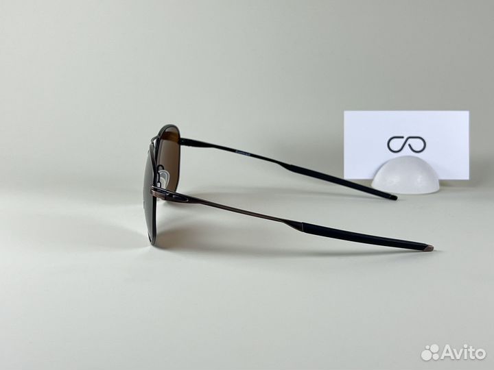 Cолнцезащитные очки Oakley Contrail
