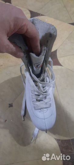 Коньки фигурные 39 размер