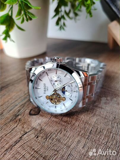 Мужские наручные часы tissot