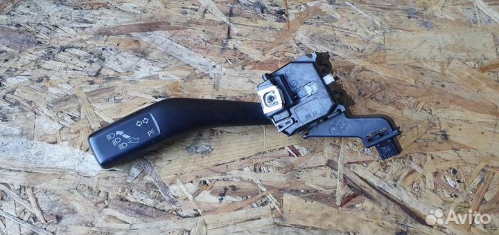 Переключатель поворотов подрулевой Volkswagen Tig