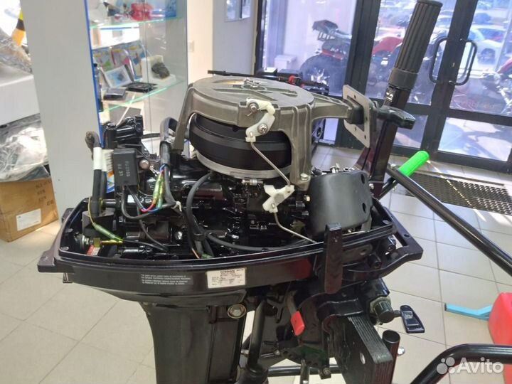 Лодочный мотор Nissan Marine 15