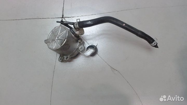 Насос вакуумный Mazda 323 (BJ), 2002