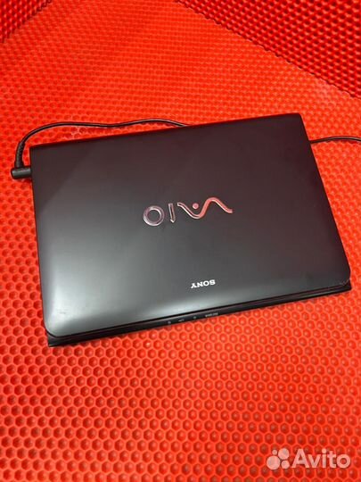Ноутбук Sony sve11113fxb (фуг)