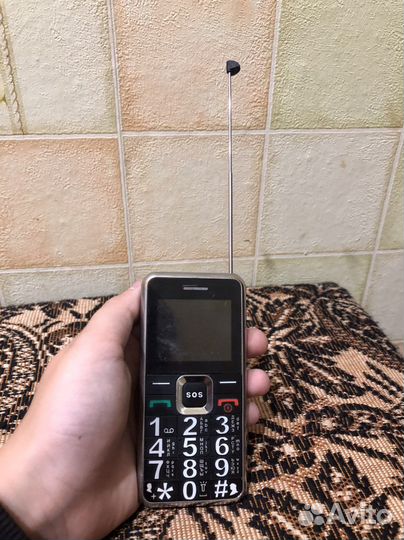 Телефон Ginzzu MB505