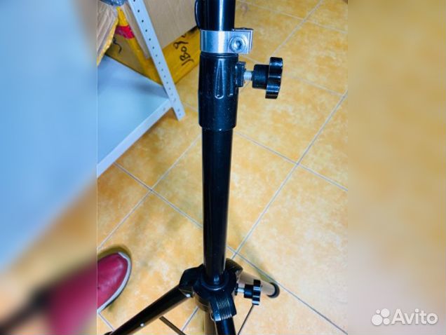 Подлокотник, подставка под руку, тату холдер