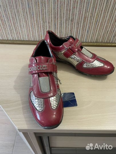 Кроссовки натуральная кожа