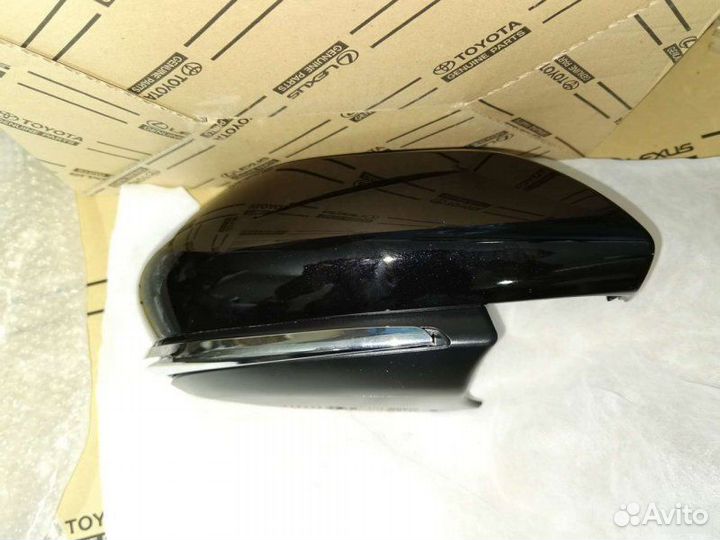 Накладка зеркала Toyota Camry 70