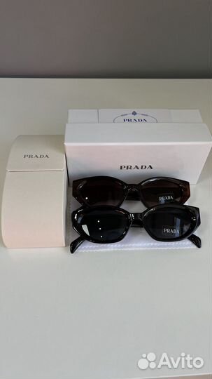 Очки солнцезащитные Prada