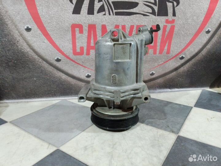 Компрессор кондиционера Renault Megan M4R