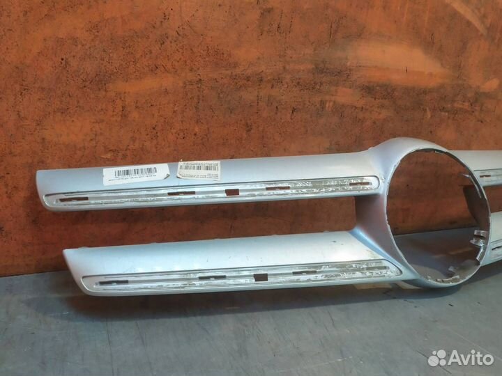 Накладка решетки радиатора Mercedes Gla-Class X156