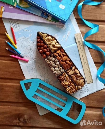 Подарок учителю Ореховый бокс карандаш