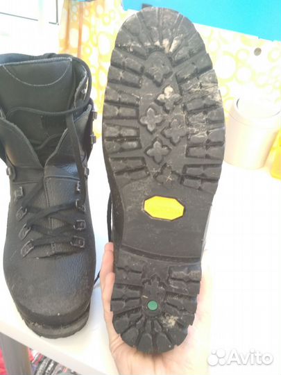 Ботинки альпинистские Lowa Civetta