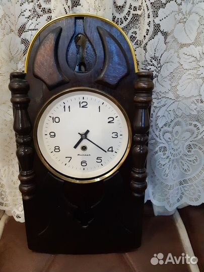 Часы настенные СССР янтарь