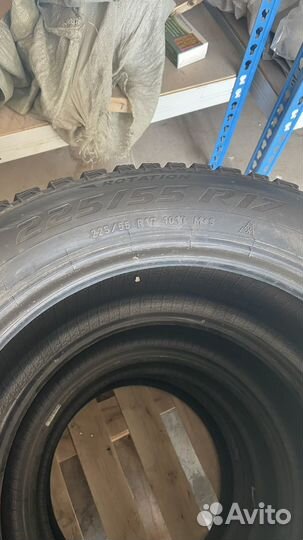 Pirelli Ice Zero 2 225/55 R17 101T