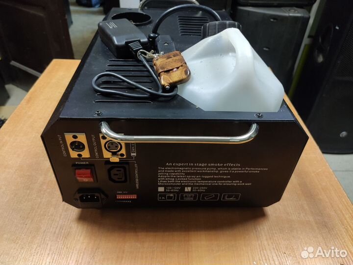 Дым машина 1200 ватт Galaxy Smoke SFU-1200D/B