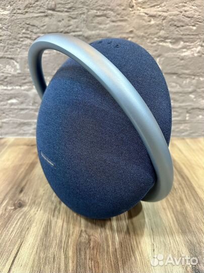 Беспроводная колонка Harman Kardon Onyx Studio 7