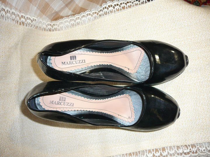 Туфли из натуральной лаковой кожи в стиле fendi