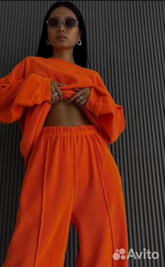 Спортивный костюм женский новый