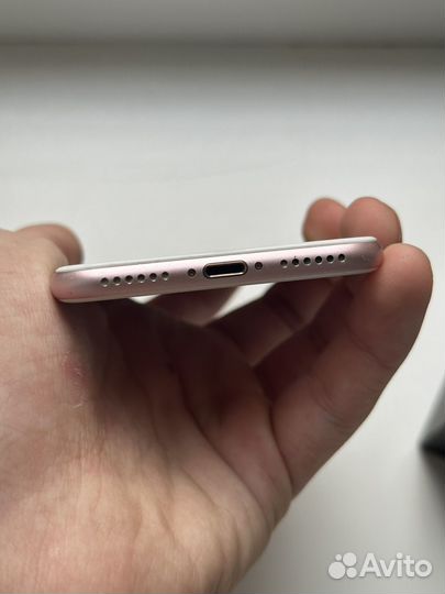 Телефон iPhone 7 32 gb