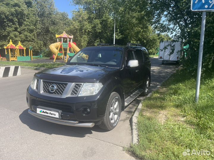Nissan Pathfinder 2.5 AT, 2012, 200 423 км