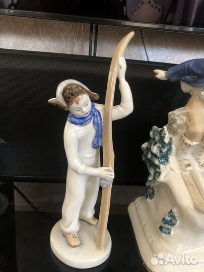 Фарфоровые статуэтки лфз лыжник