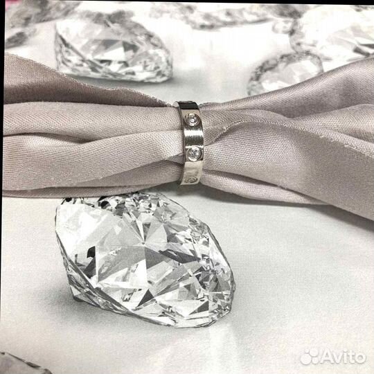 Обручальное кольцо Cartier Love, 8 бриллиантов 0,22ct